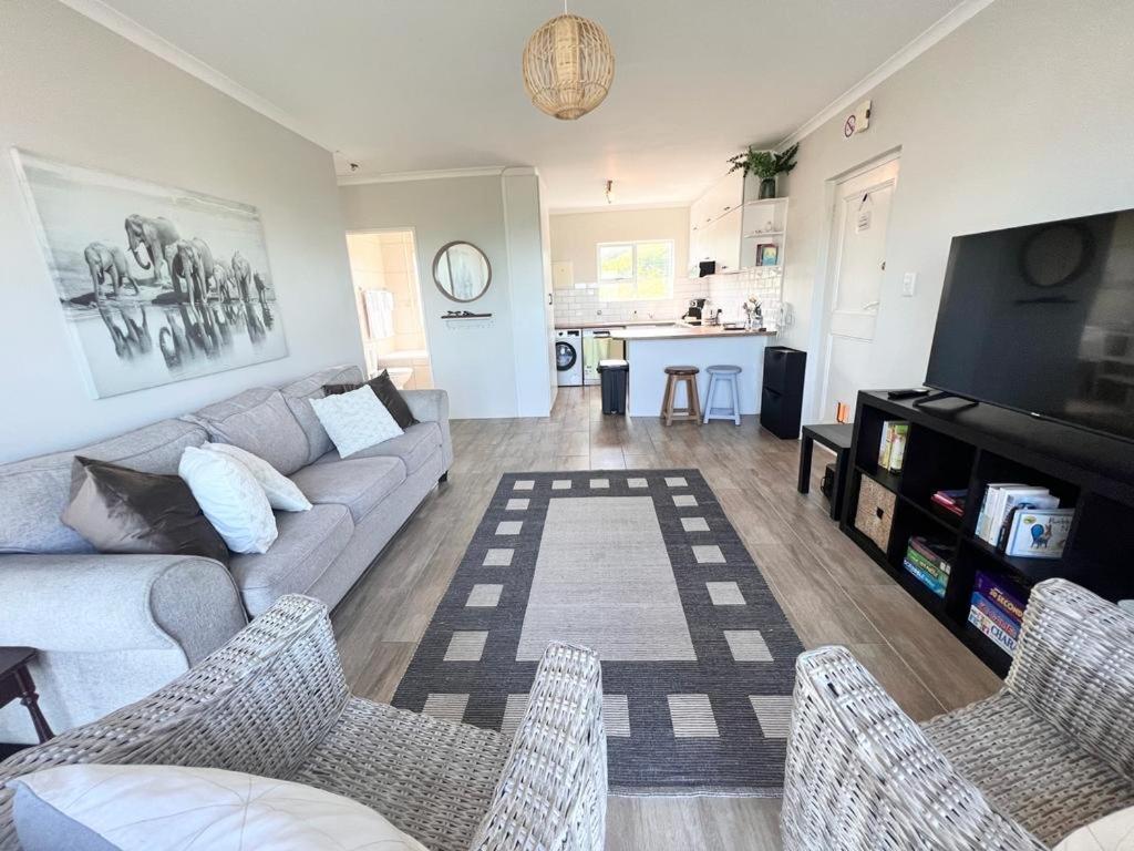 Bella Casa - Seaview-Beach Club Apartment Apartment
